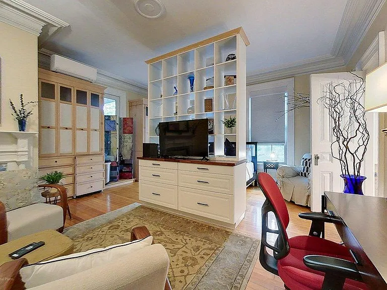 207 Broadway St #202 — Photo 1