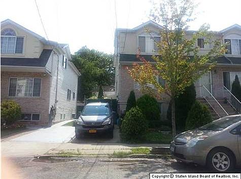 1st image of 294 Wingham St