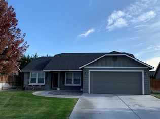 6113 Robert Wayne Dr, Pasco, WA