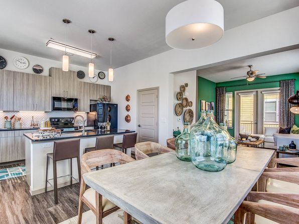 1 Hebron Station Cir #45002