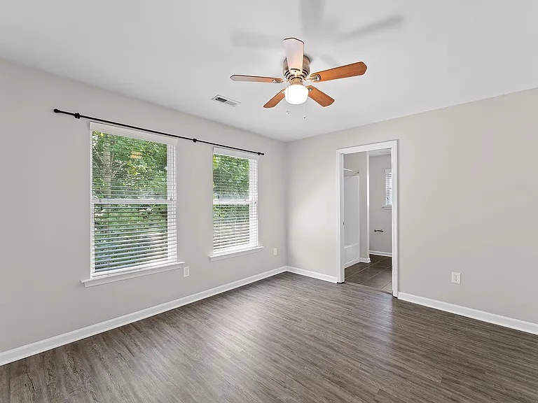 1410 Clover Blossom Way — Photo 21