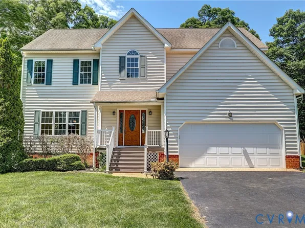 1325 Hawkins Wood Cir, Midlothian, VA 23114