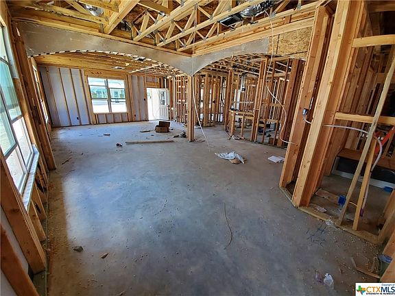 4th image of 5006 Hacienda Dr