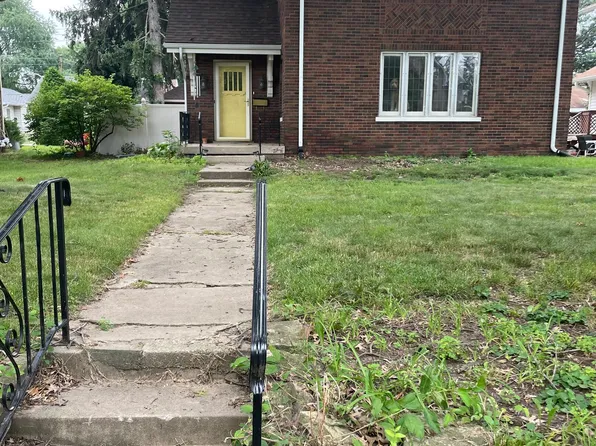 1313 W North St, Muncie, IN 47303