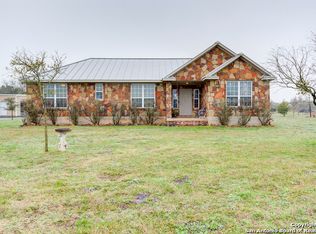 2425 Oak Valley Dr, New Braunfels, TX 78132
