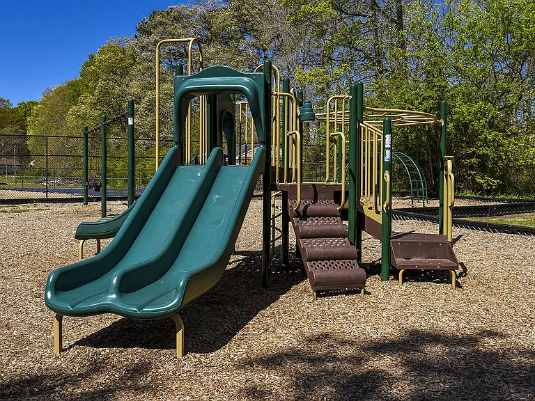 James River Pointe — Photo 19