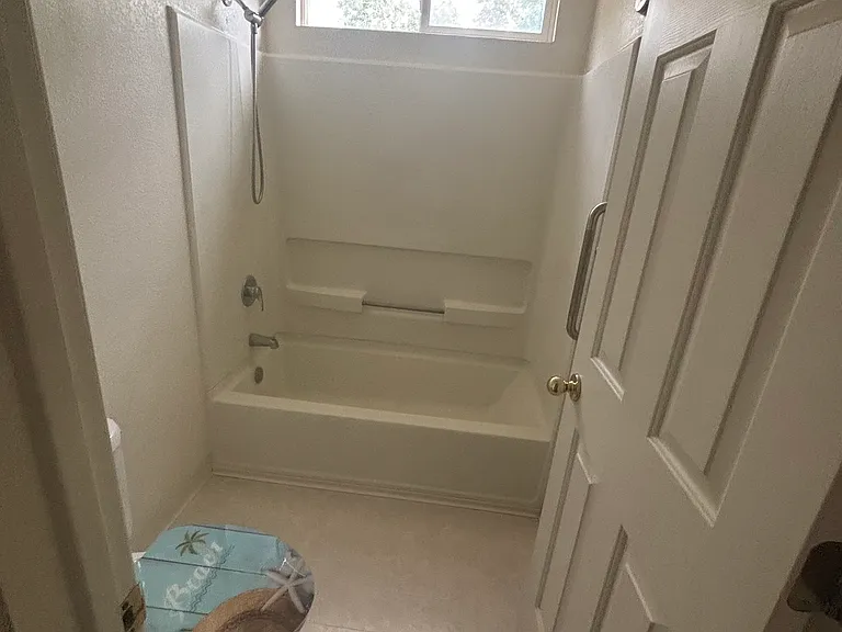 5496 Breeze Ct — Photo 13