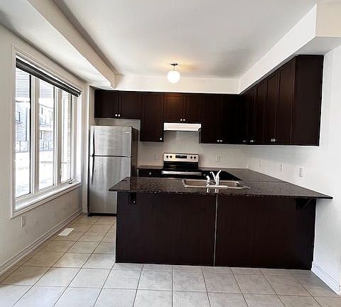 4th image of 10 Dockside Way