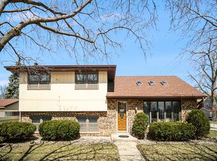 9940 Menard Ave, Oak Lawn, IL