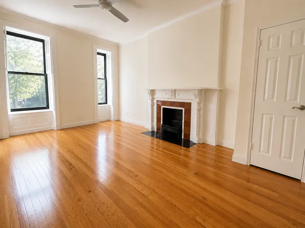 41 West 90th Street image 1 of 4