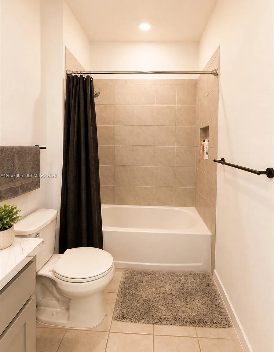 Regal Palm Subdivision — Photo 2