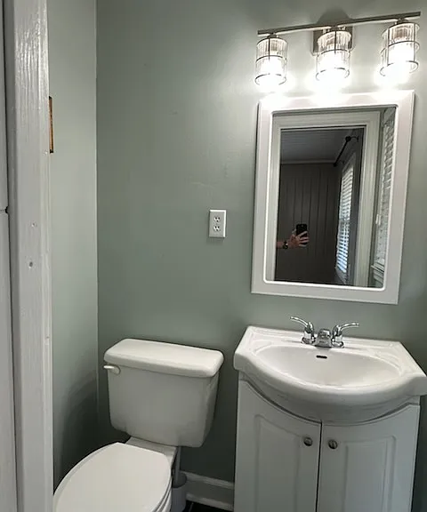 102 McCormick Ave — Photo 9