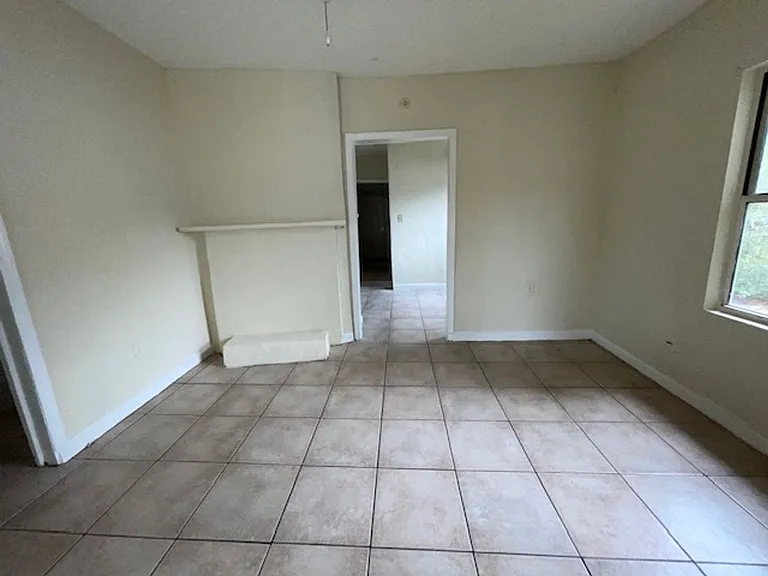 1703 McCarthy Ave — Photo 14