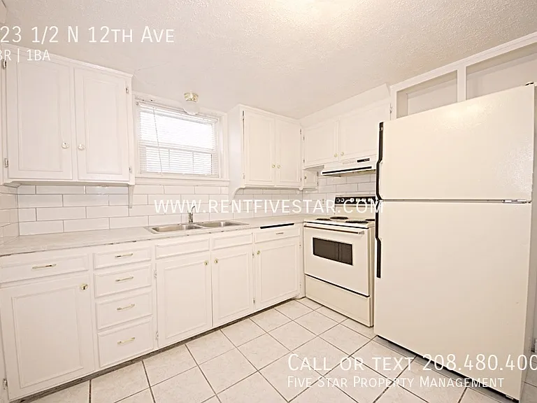 223 1/2 N 12th Ave — Photo 4