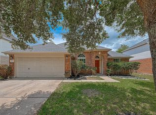 10711 White Oak Trace Dr, Cypress, TX 77429