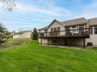 3633 Old Savannah Dr, Kalamazoo, MI 49009
