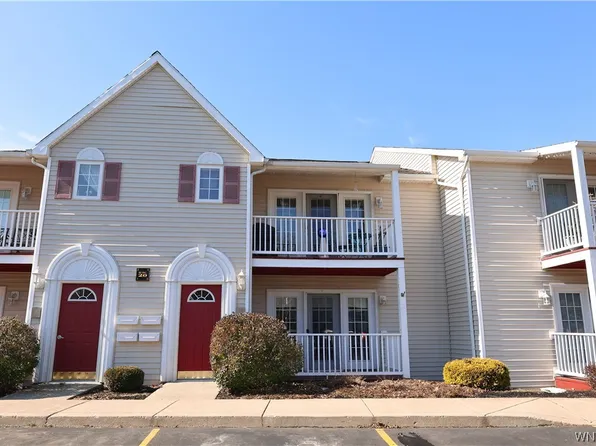 20 Brookfield Ln Unit 3, Buffalo, NY 14227