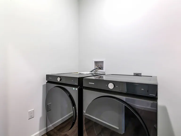 710 Alban Aly — Photo 3