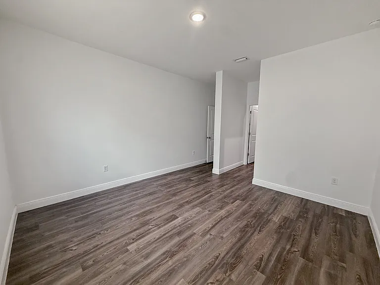 448 Grant Blvd #1 — Photo 4