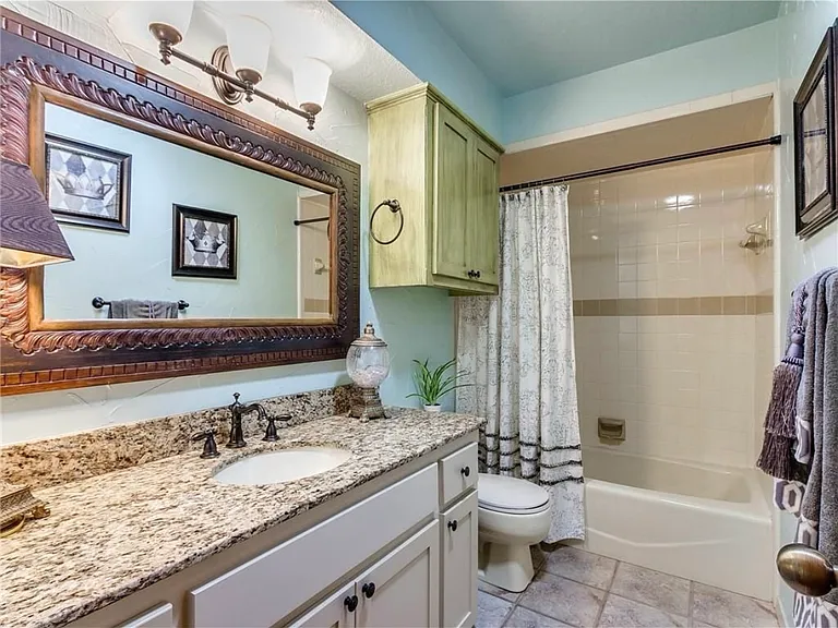 9116 Indian Creek Dr — Photo 17