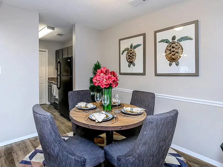 Azure Cove Apartment Homes — Photo 34