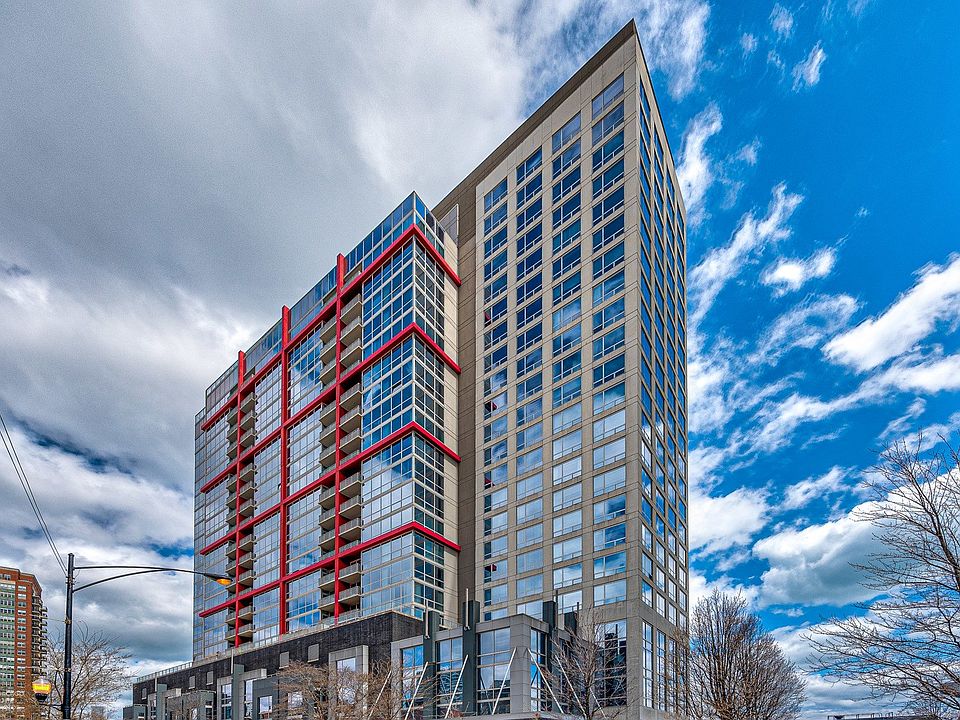 1st image of 1841 S Calumet Ave APT 1904