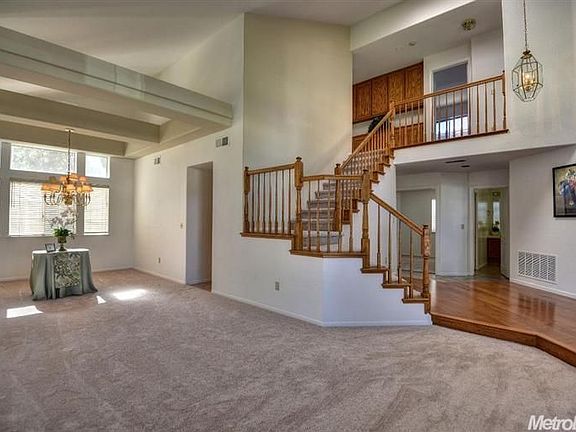 3rd image of 149 Keller Cir