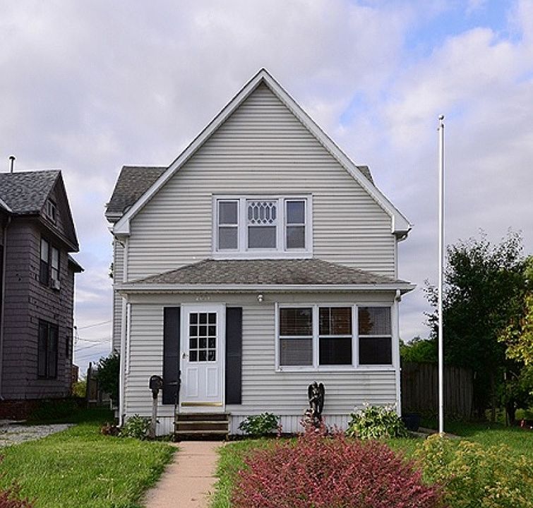 1st image of 2621 East St