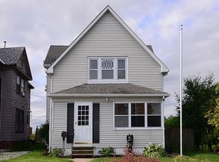 2621 East St, Omaha, NE 68107