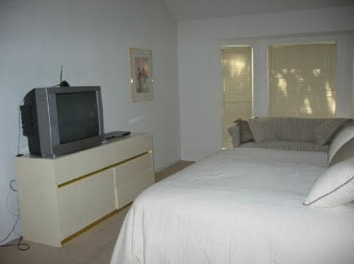 5th image of 1202 GOLDEN POND ST #102