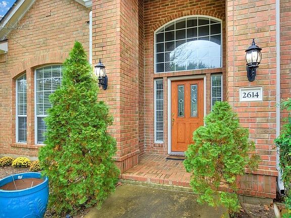2nd image of 2614 Sterling Panorama Ct