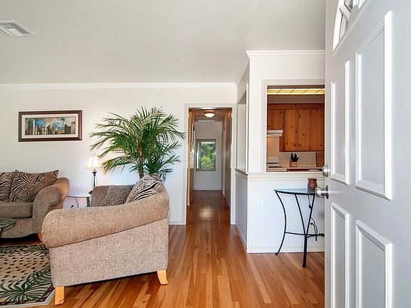 2nd image of 3373 Wisteria Dr