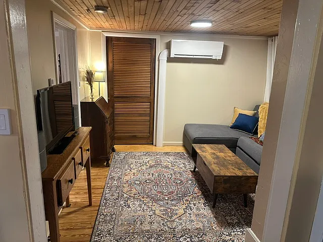 101 Mountain St — Photo 12