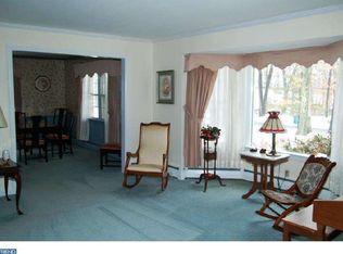 14 Timberlane Dr, Pennington, NJ 08534