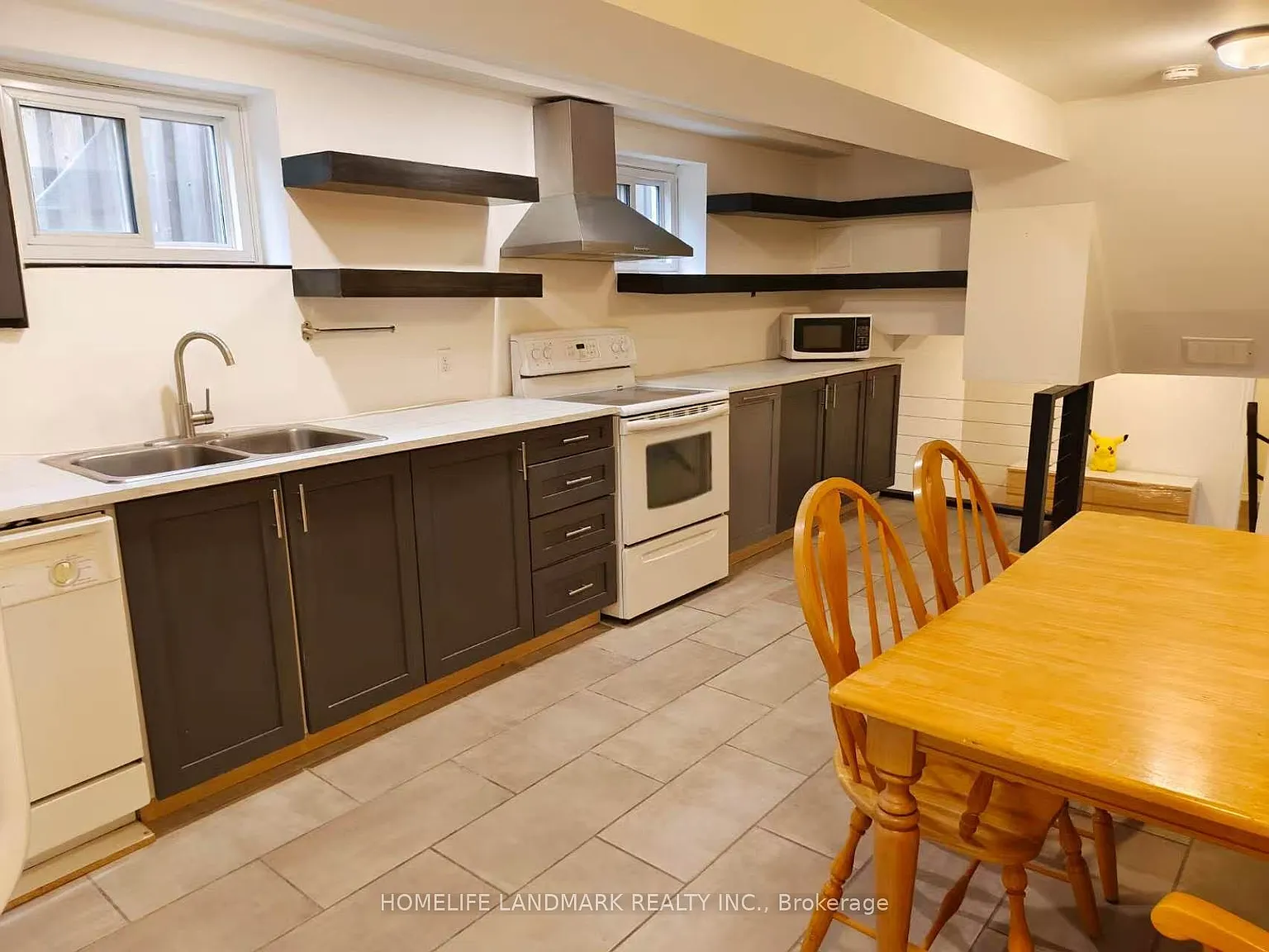 2 bed, $1,800 — Photo 4