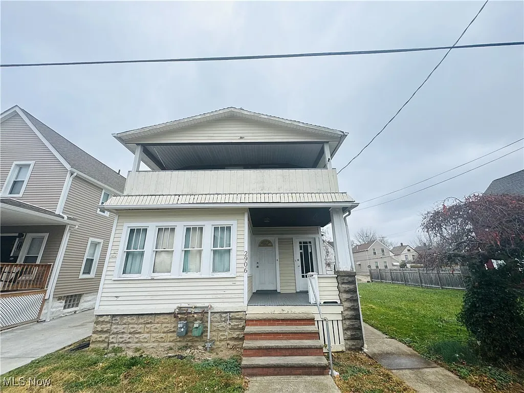 2906 Delmar Ave photo 1