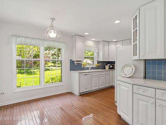 5th image of 1243 Saint James Pl