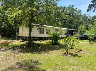 35 Archie Dossett Rd, Picayune, MS 39466