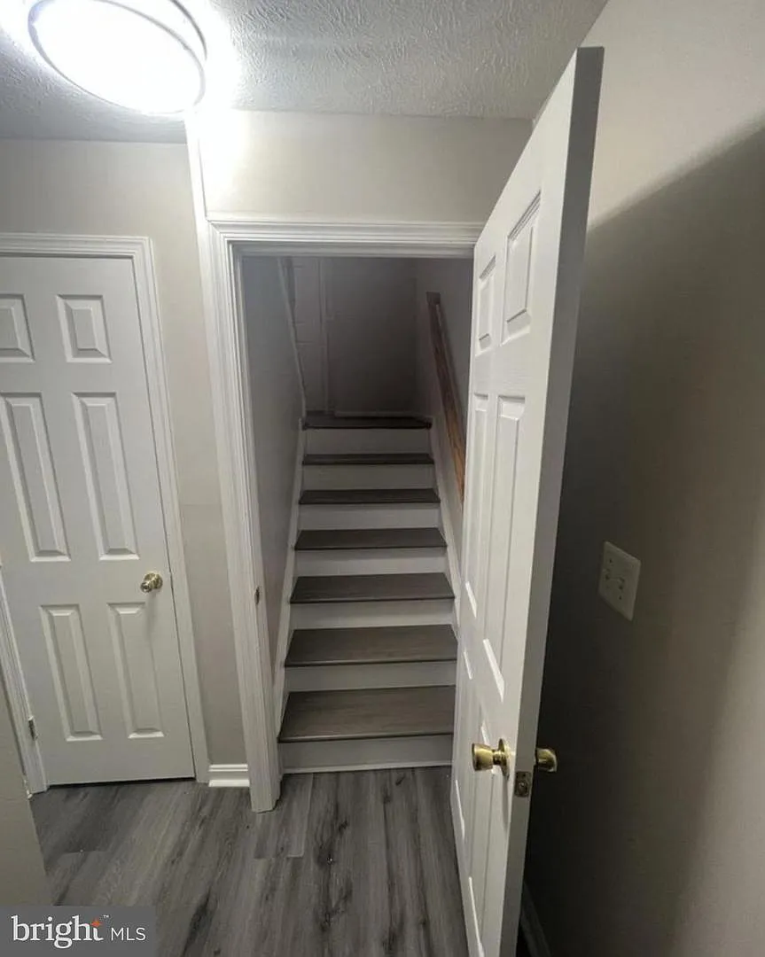 2 bed, 820 sqft, $1,500 — Photo 4