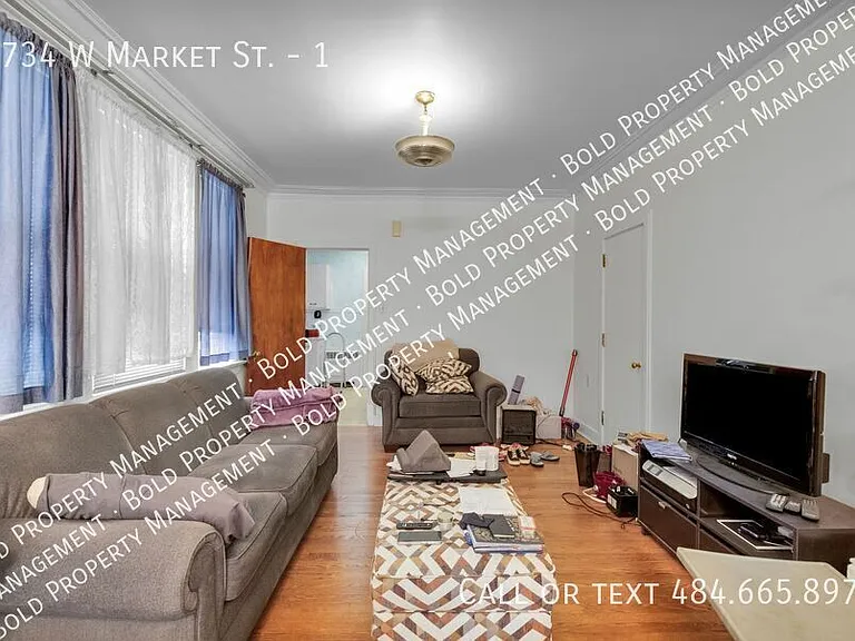 1734 W Market St #1 — Photo 4