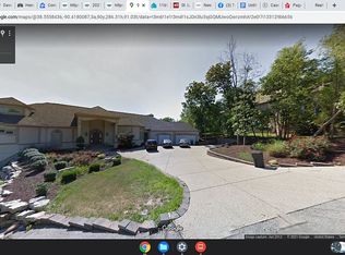 11229 Cragwold Rd, Saint Louis, MO