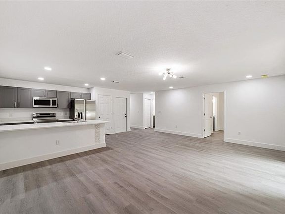 3rd image of 6845 SE 22nd Ave