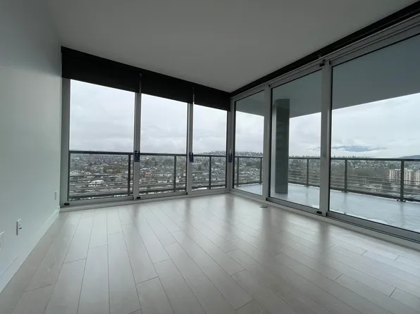 4730 Lougheed Hwy #2308, Burnaby, BC V5C 0M9