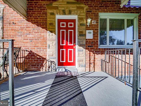 3rd image of 48 Hillvale Rd