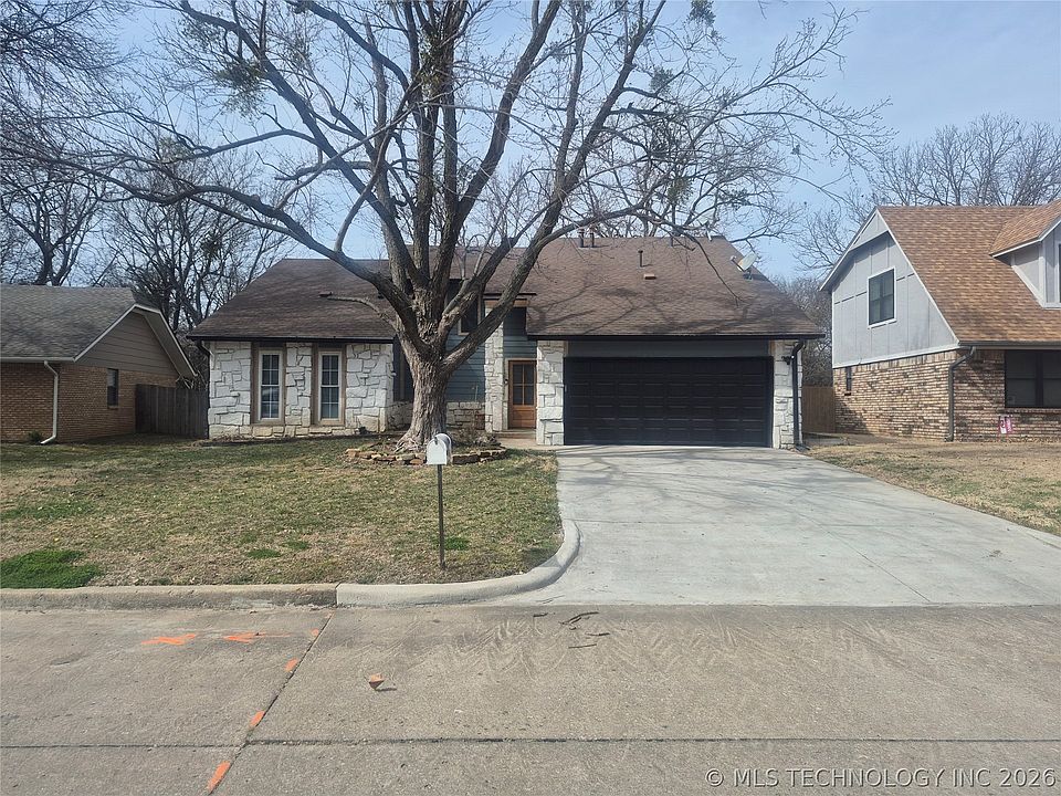 1st image of 1500 S Oak Ave