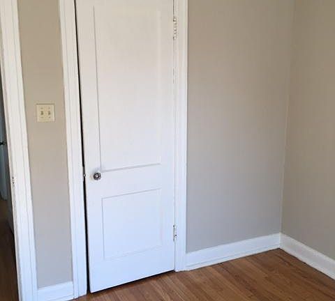 4th image of 2048 W Estes Ave #2