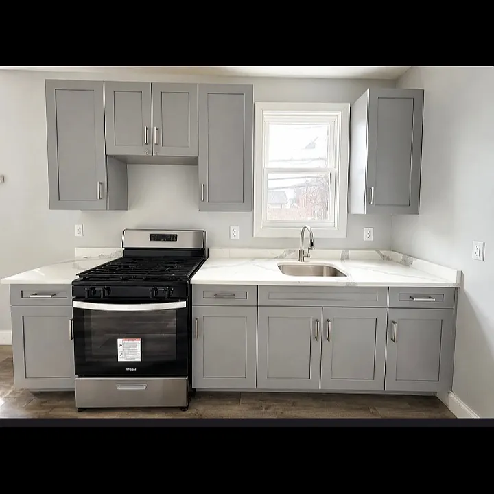 465 Ferry St #1L