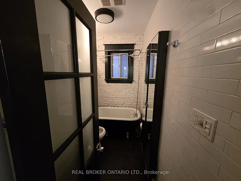 479 Aberdeen Ave #1 — Photo 11