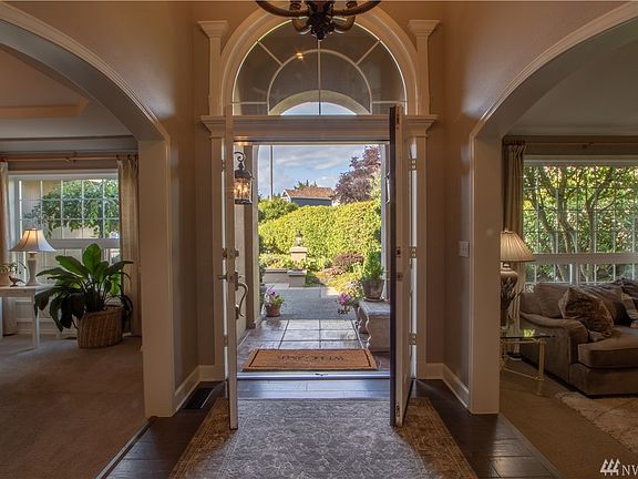 4th image of 5812 82nd Avenue Ct W