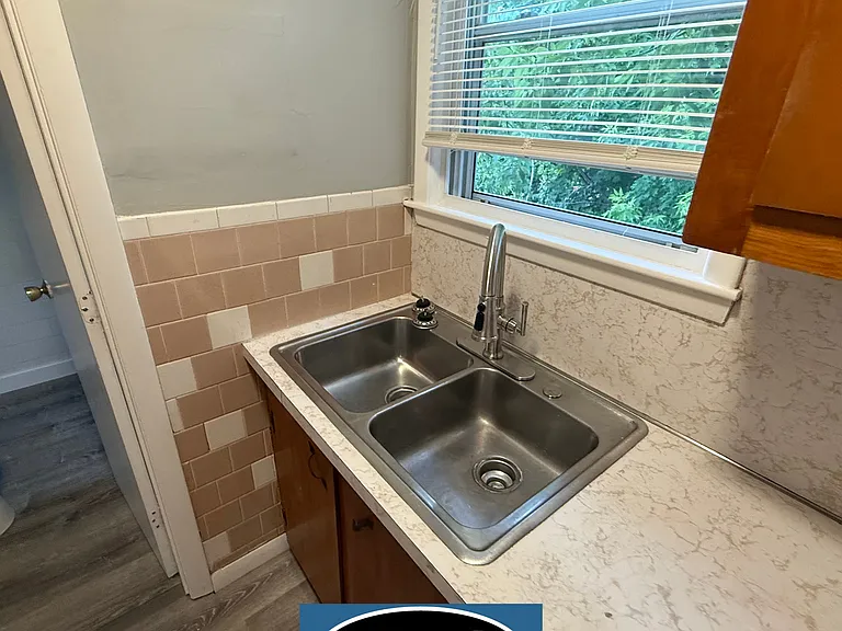 111 3rd St #3 — Photo 6